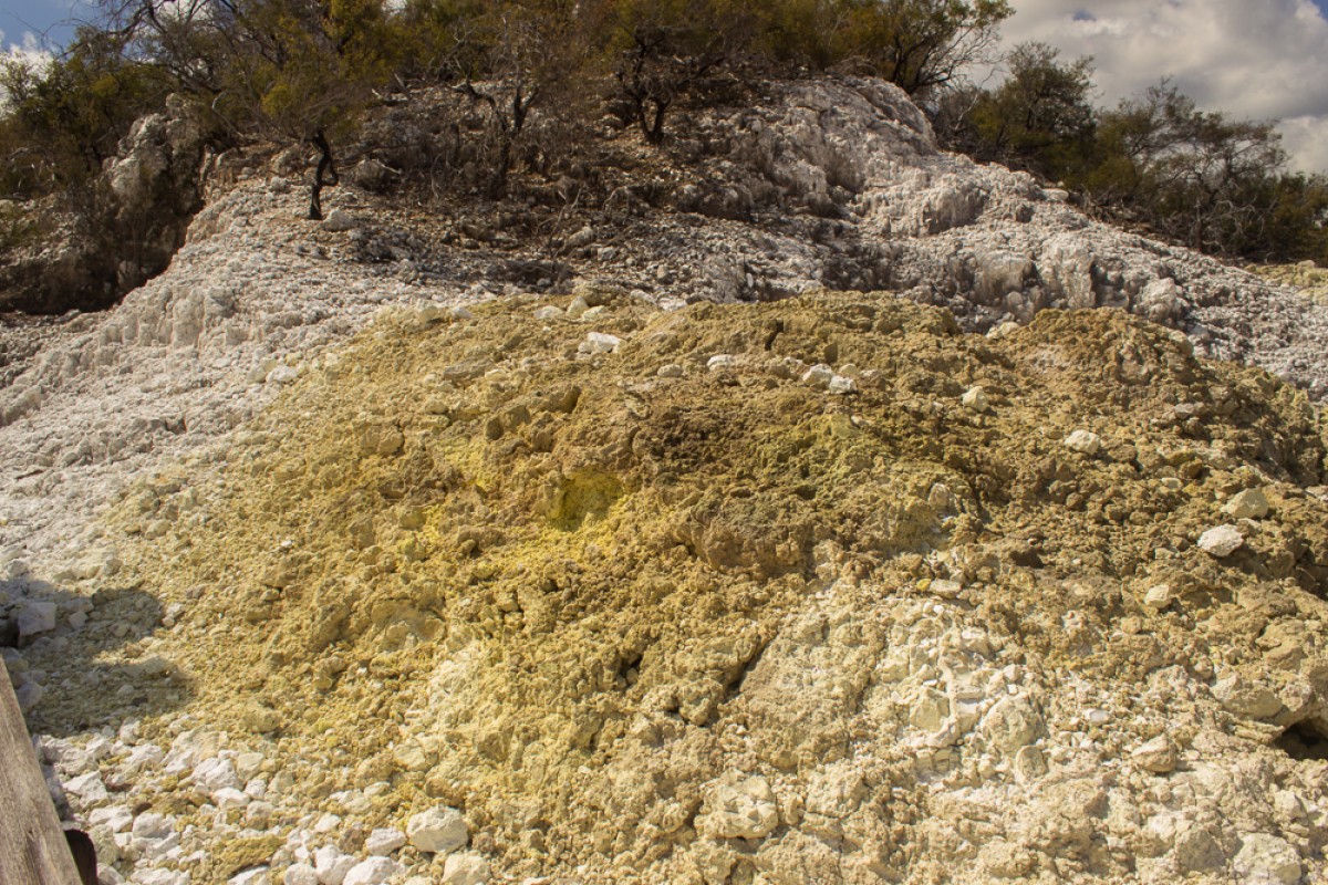 image of Hell's Gate Geothermal Reserve and Mud Spa