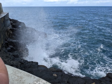 image of Arahoho Blowhole - click to enlarge