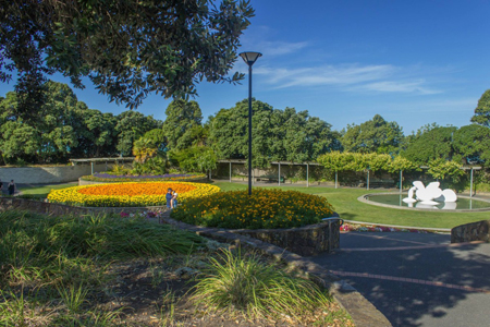 image of Sunken Gardens - click to enlarge